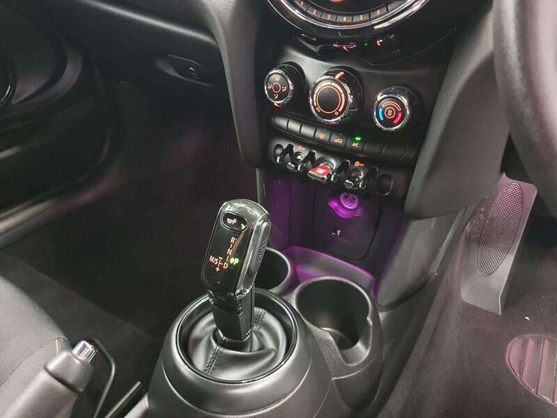 Used MINI Convertible 2019 for sale - 77045286: Photo 14