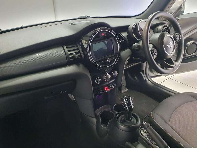 Used MINI Convertible 2019 for sale - 77045286: Photo 18