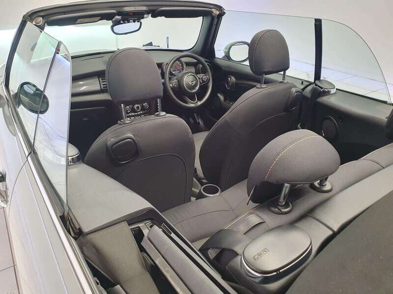 Used MINI Convertible 2019 for sale - 77045286: Photo 19