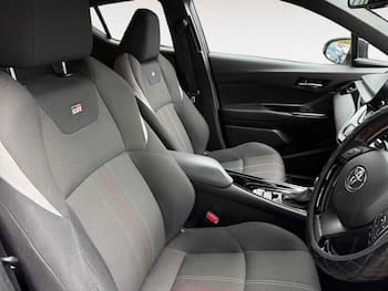 Used Toyota C-HR 2022 for sale - 79652293: Photo