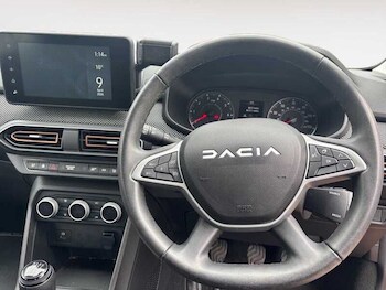 Used Dacia Sandero Stepway 2023 for sale - 78165025: Photo