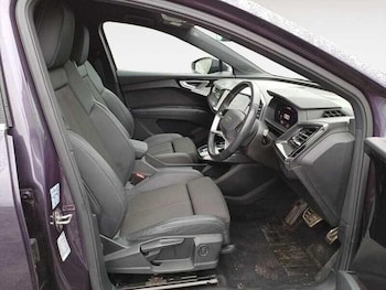 Used Audi Q4 e-tron 2021 for sale - 76227153: Photo 4