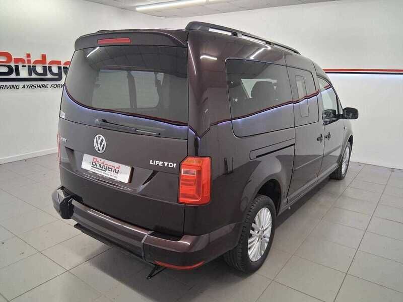 Used Volkswagen Caddy Maxi Life 2017 for sale - 77044979: Photo 6