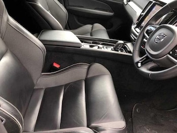 Used Volvo V60 2021 for sale - 75552707: Photo