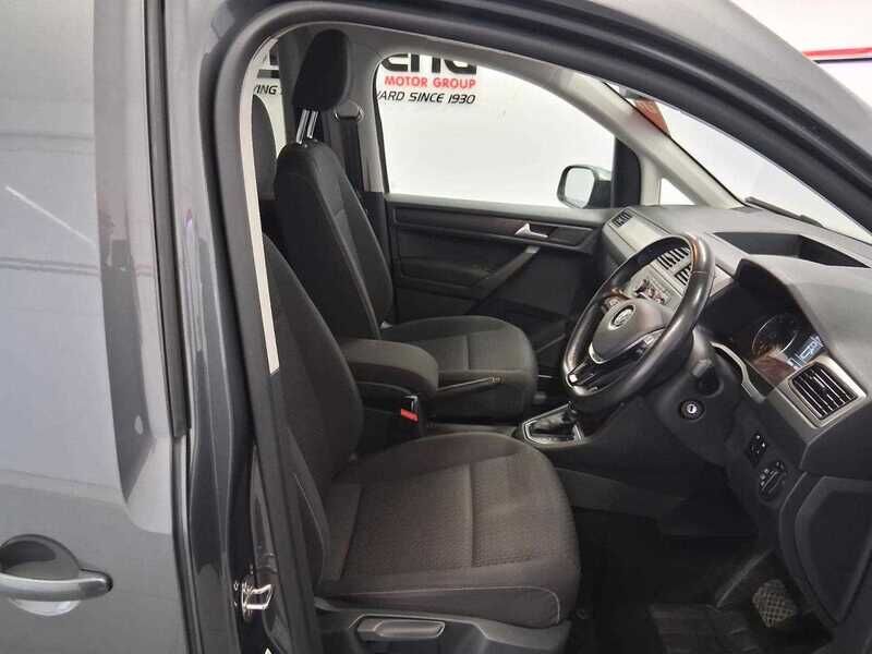 Used Volkswagen Caddy Maxi Life 2019 for sale - 77814341: Photo 12