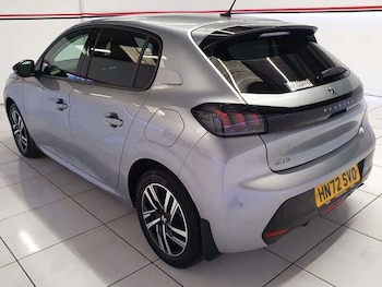 Used Peugeot 208 2022 for sale - 79309446: Photo