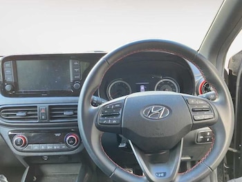 Used Hyundai i10 2023 for sale - 78568115: Photo