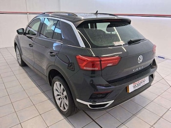 Used Volkswagen T-Roc 2019 for sale - 79070639: Photo