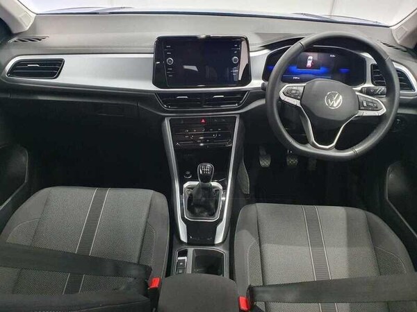 Used Volkswagen T-Roc 2024 for sale - 76137348: Photo 11
