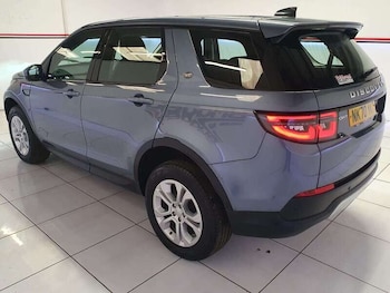 Used Land Rover Discovery Sport 2021 for sale - 79309944: Photo