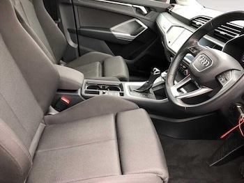 Used Audi Q3 2019 for sale - 76179458: Photo 4