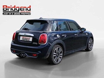 Used MINI Hatch 2019 for sale - 78767111: Photo
