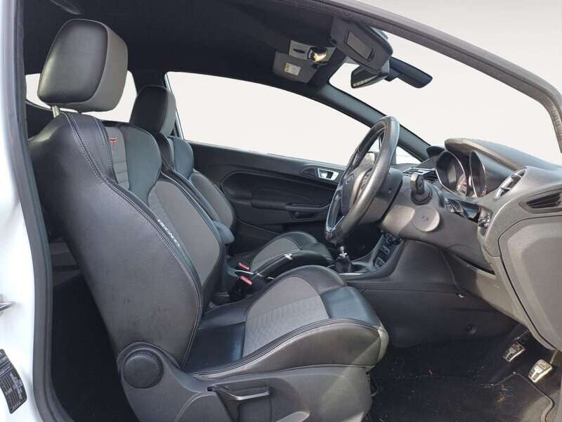 Used Ford Fiesta 2017 for sale - 77651636: Photo 3