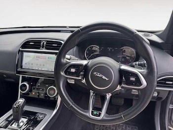 Used Jaguar XE 2019 for sale - 76317909: Photo