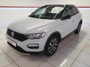 Used Volkswagen T-Roc 2019 for sale - 74921533: Photo