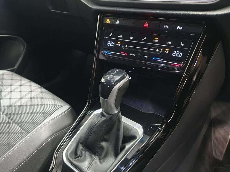 Used Volkswagen T-Roc 2022 for sale - 77813927: Photo 19