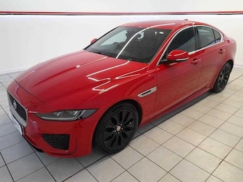Used Jaguar XE 2019 for sale - 75494104: Photo