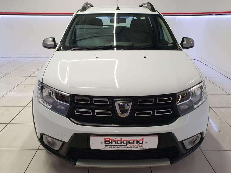 Used Dacia Sandero Stepway 2019 for sale - 77045221: Photo 2