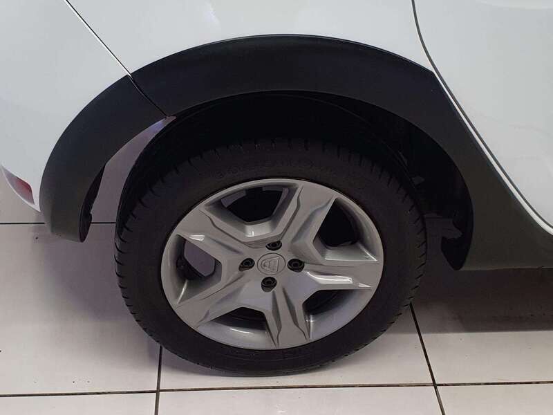 Used Dacia Sandero Stepway 2019 for sale - 77045221: Photo 8