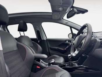 Used Peugeot 2008 2019 for sale - 74921060: Photo
