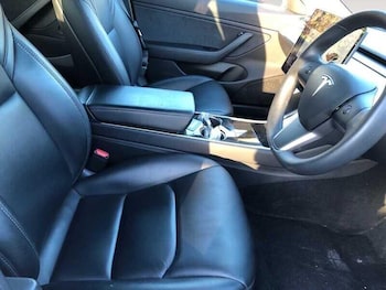 Used Tesla Model 3 2019 for sale - 76136084: Photo 4