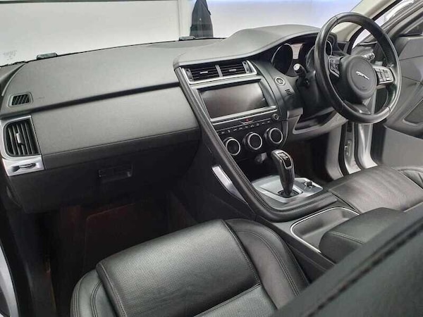 Used Jaguar E-Pace 2018 for sale - 76294687: Photo 24