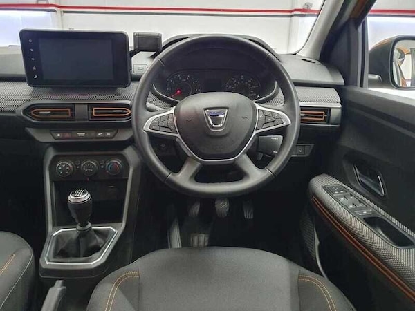 Used Dacia Sandero Stepway 2022 for sale - 76137379: Photo 10