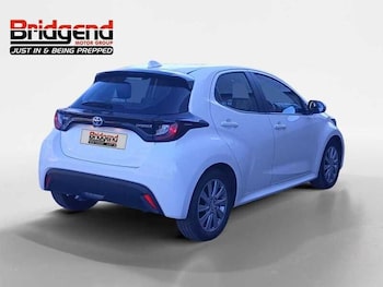 Used Toyota Yaris 2023 for sale - 78984012: Photo