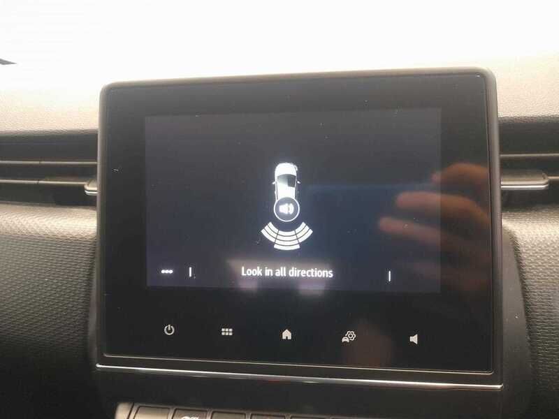 Used Renault Clio for sale - 77490883: Photo 17