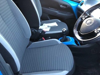 Used Toyota AYGO 2019 for sale - 76377799: Photo