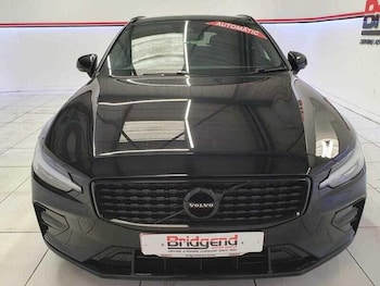 Used Volvo V60 2021 for sale - 76138437: Photo 2