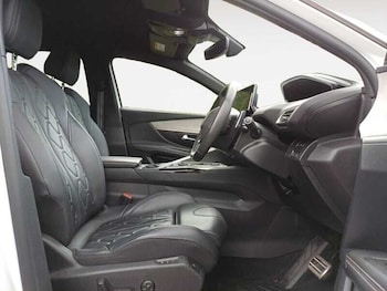 Used Peugeot 3008 2023 for sale - 79559470: Photo