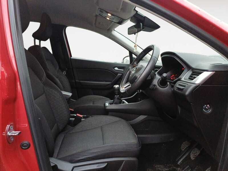 Used Renault Captur 2022 for sale - 77814004: Photo 2