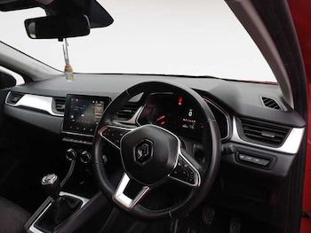 Used Renault Captur 2022 for sale - 77814004: Photo