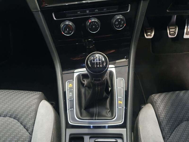 Used Volkswagen Golf 2019 for sale - 77045035: Photo 20