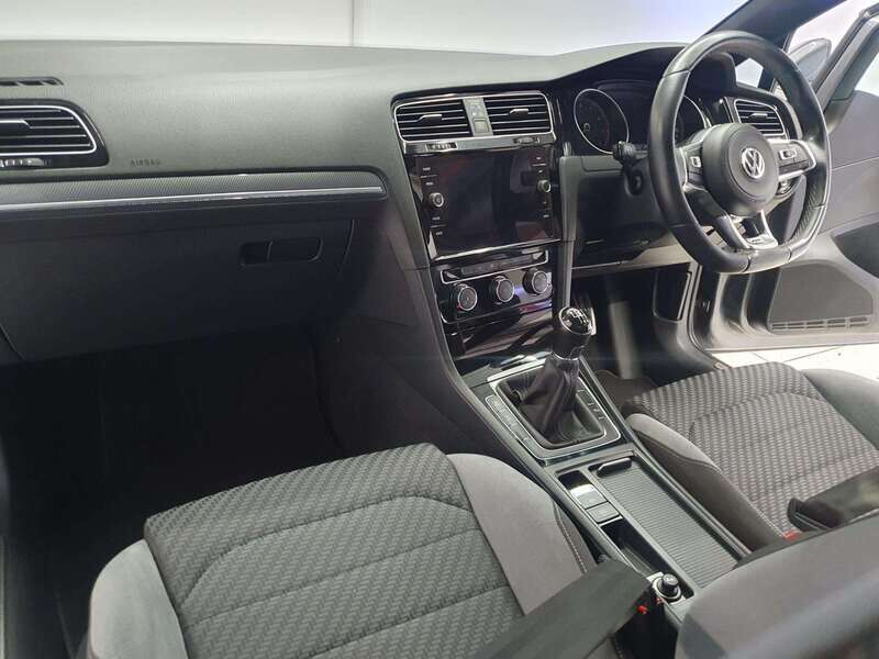 Used Volkswagen Golf 2019 for sale - 77045035: Photo 25