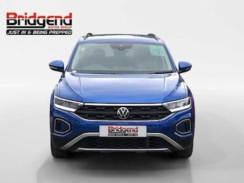 Used Volkswagen T-Roc 2024 for sale - 75401444: Photo