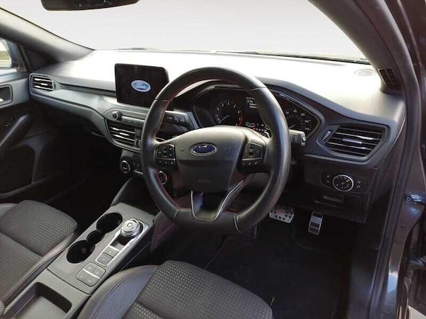 Used Ford Focus 2020 for sale - 76296039: Photo 5