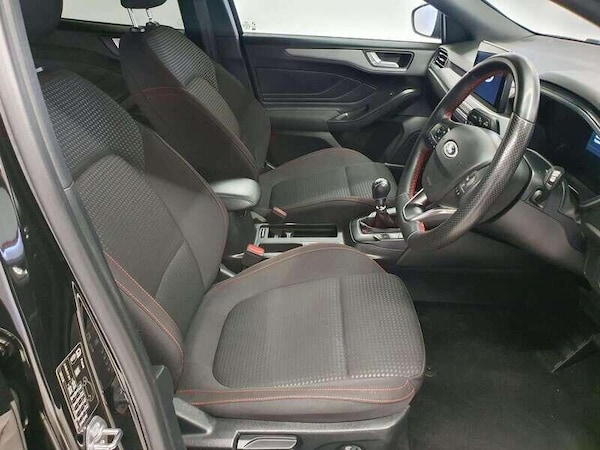 Used Ford Focus 2022 for sale - 76251052: Photo 12