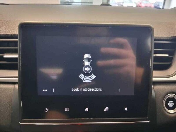 Used Renault Captur 2022 for sale - 76136531: Photo 19