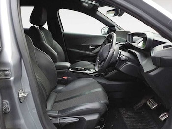 Used Peugeot 208 undefined for sale - 77663680: Photo