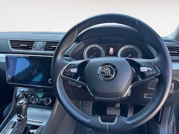 Used Skoda Superb 2020 for sale - 78122926: Photo