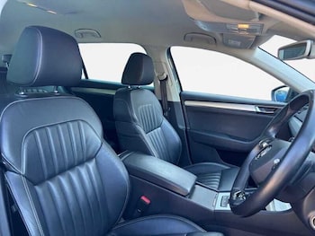 Used Skoda Superb 2020 for sale - 78122926: Photo