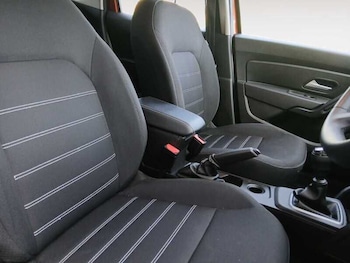 Used Dacia Duster 2023 for sale - 79230792: Photo