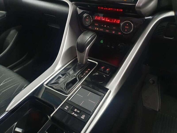 Used Mitsubishi Eclipse Cross 2020 for sale - 76138315: Photo 17