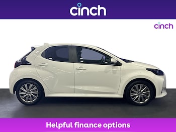 Used Toyota Yaris 2022 for sale - 75694120: Photo