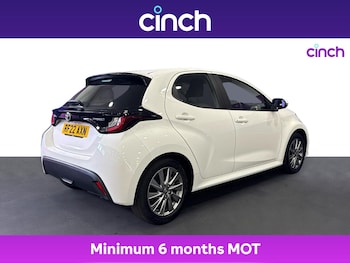 Used Toyota Yaris 2022 for sale - 75694120: Photo