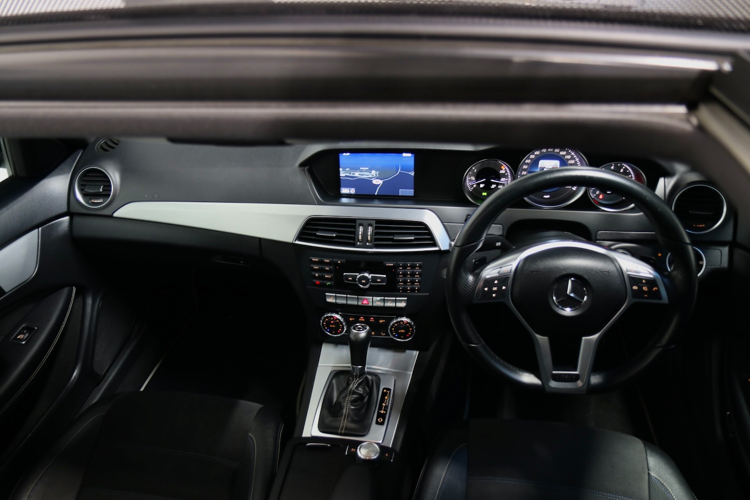 Used Mercedes-Benz C Class 2014 for sale - 77262274: Photo 12