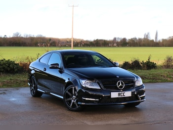 Used Mercedes-Benz C Class 2014 for sale - 77262274: Photo