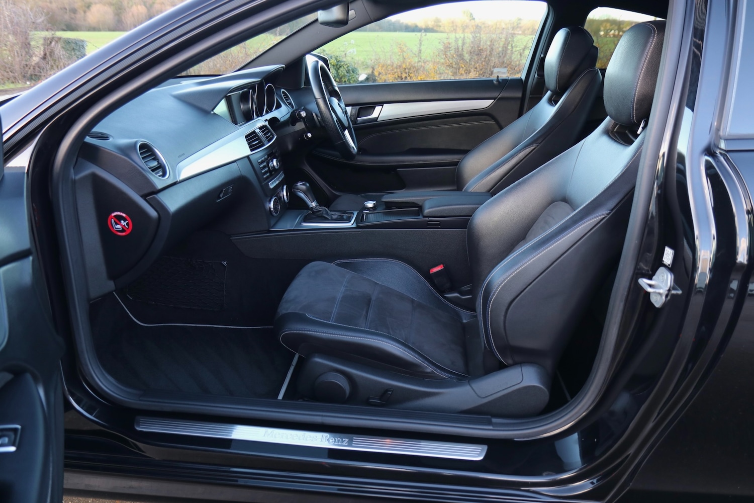 Used Mercedes-Benz C Class 2014 for sale - 77262274: Photo 35